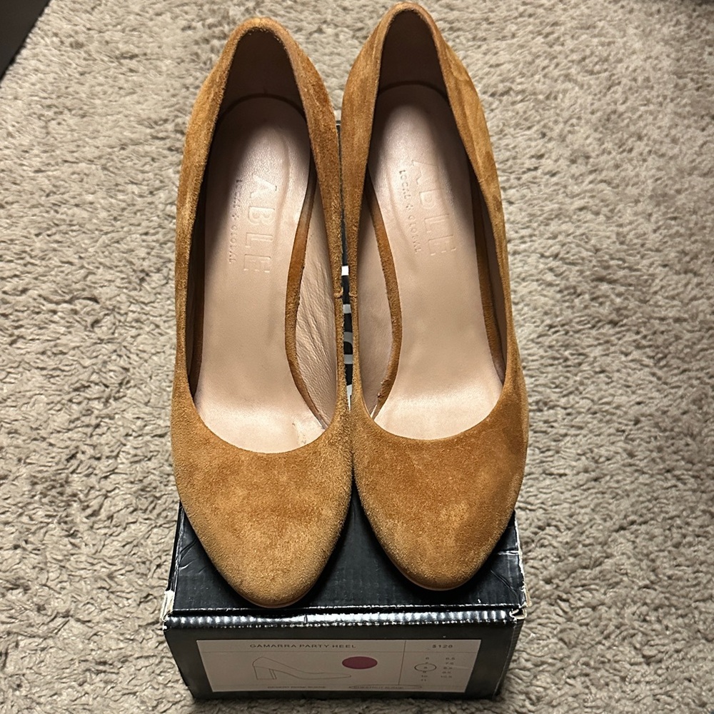 Women's Able Tan Suede Pumps